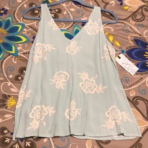 NWT - Embroidered Top by Melrose and Market. Sz M